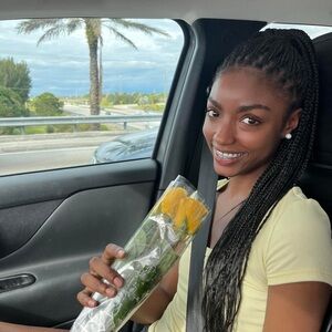 Meet your Posher, Eva